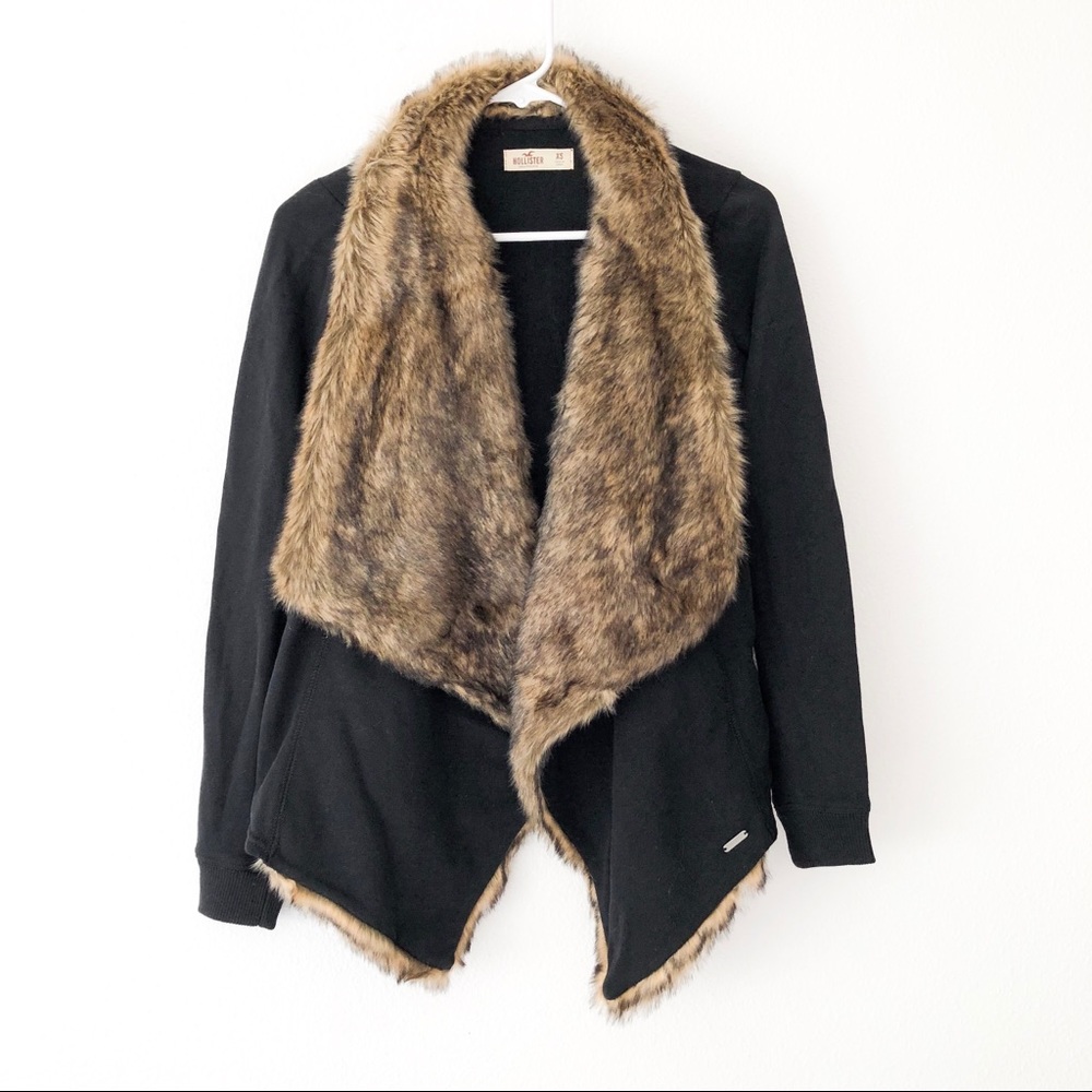 NWT Hollister Beautiful Fur Trim Coat - Picture 1 of 3